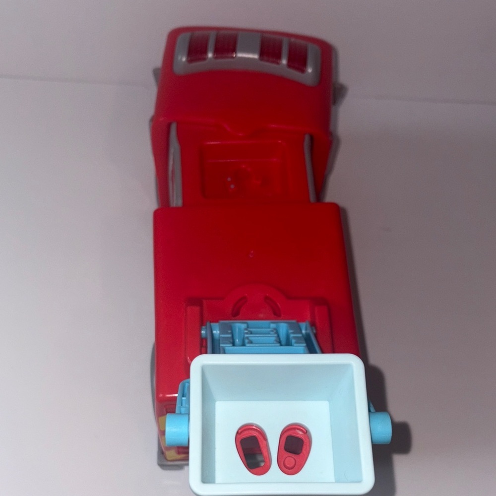Disney Junior FireBuds Fire Truck Vehicle - Works - No Figures - Picture 6 of 11